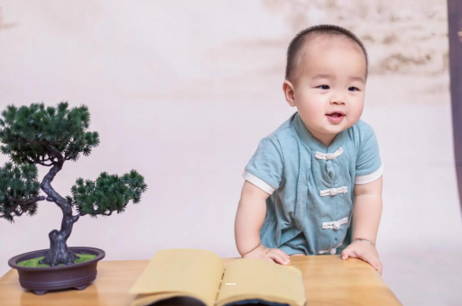 睢县宝宝爱吐奶是什么原因